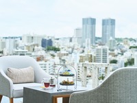 [Afternoon Tea Set] Enjoy the view of the sky and the open Naha cityscape from the 15th floor