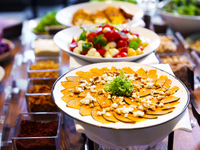 [Weekdays — coffee or tea included after your meal] 30-item deli & salad bar + freshly baked popovers