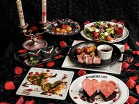 Blood & Darkness: A Romantic Valentine’s Course  6 Dishes / ¥5,000 (tax included)