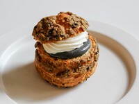 胡麻シュークリーム