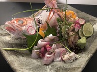 [Kamogawa River summer seating] Rosy seabass special course, 8 dishes total