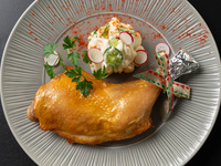 三河鶏のロースト クリスマスチキンレッグ