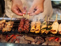 期間限定！！飲み放題付特別コース【木ノ子の鴨しゃぶと串「名物」コース】佐田十郎の名物をぜひ！先付け3種、佐田十郎の串焼き5種、手羽先一夜干しの素揚げ、サラダ、木ノ子の鴨しゃぶ余った出汁で雑炊で〆れる計12品