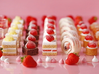 【お正月ディナー・幼児(4～6才)】12/30～1/4◆スーパースイーツビュッフェ2026～いちご＆あまおうスイーツ～　￥2,500（税金・サービス料金共）