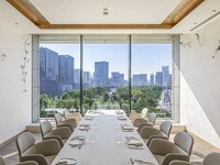 お祝い・お顔合わせプランPremium 5皿 (室料込、ワインペアリング、ミネラルウォーター付き)