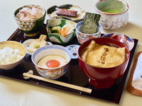 「蕎麦屋のおとなの朝ごはん」
