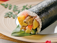 [Takeout only] Good luck seafood ehomaki (half)