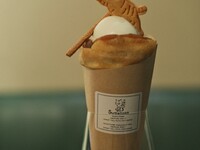 山形農縁さんの洋梨とキャラメルのクレープとお好きなドリンクのセット