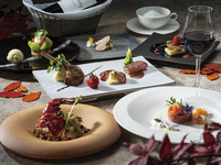 Skyscraper dinner course