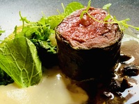 Anniversary course: 7 dishes (main dish is EMO beef from Miyazaki Prefecture)