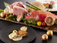 Lunch course featuring Shiretoko beef, Saroma black beef and two types of seafood