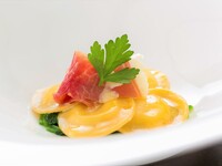 Pasta lunch (appetizer + soup + pasta + bread + dessert + drink)