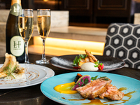 オフィシャルWeb限定最安値【フルコースディナー】6300円　デートや女子会に！肉と魚のWメイン全7皿+食後のカフェ