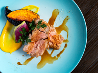 オフィシャルWeb限定最安値【フルコースディナー】8800円　デートや女子会に！肉と魚のWメイン全7皿+飲み放題