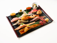 ◆Seasonal Chef's Omakase Nigiri (4180yen including tax)