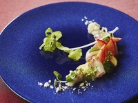 【SEASON LUNCH】乾杯酒付！前菜は横浜野菜のバーニャカウダ・メイン（オーストラリア産牛ロース肉）が選べる全4品プリフィックスランチ（3/5～土日祝）