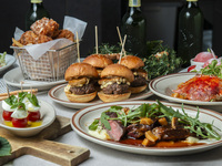 3時間飲み放題付＋新年を祝う豪華料理全9品⭐︎新年会プラン