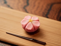 今月の菓席（八菓九茶）