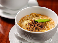 【ランチタイム限定】ビジネス接待や昼宴会に最適！名物担々麺入り＜お料理7品 税込5000円＞