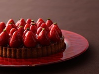 【期間限定開催！】苺の饗宴 2026 ～春香るスイーツフェス～（幼児3~5才）