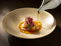 KASA/【シグネチャーコース】季節の食材を使用したコース全5品＋3種のスパークリングワイン2時間飲み放題