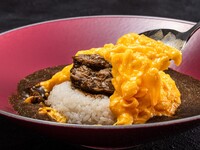 【カレーランチ】赤ワインでホロホロになるまで5時間煮込んだ牛ホホ肉のカレー