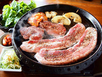 【日～木曜・期間限定】サムギョプサルコース(飲み放題込み)4980円→4480円(税込み)