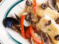 【2025忘年会】【2H飲み放題】(クラフトビール4種含ビール5種・スパークリングも) アクアパッツァを楽しむコース...6,300yen 2名様~