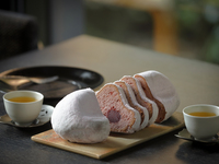 【テイクアウト&配送】期間限定販売「桜のシュトーレン」