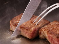 ワンドリンク+プチギフト付き　鉄板ステーキディナーコース￥24200