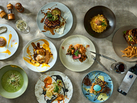 【Autumn Tribe】選べるプリフィックスランチ3品＋乾杯スパークリングワイン＋TWGカフェフリー(平日/土日祝)