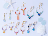 Making earrings (or earrings)