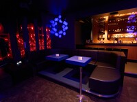 VIP 1 to 8 people (Friday,Saturdays and a day before the holiday)