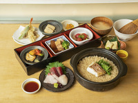 平日ランチ限定！【おはしの彩りランチコース】おばんざい3種盛、お造り2種、大海老と季節野菜の天麩羅、浅利と牛蒡の炊き込みご飯など