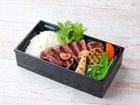 牛フィレステーキ弁当　味噌汁付き