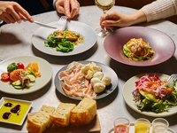 [Main Lunch] Buffet + selectable main dish