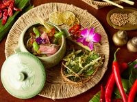 タイ料理 4品ランチまたはディナーコース 