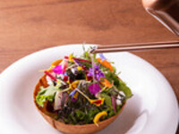 Lunch course using ingredients from all over Japan