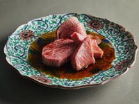 【恵】極上タン元食べ比べ・極上部位、季節土鍋ご飯など全13品＋シャンパン(個室確約)