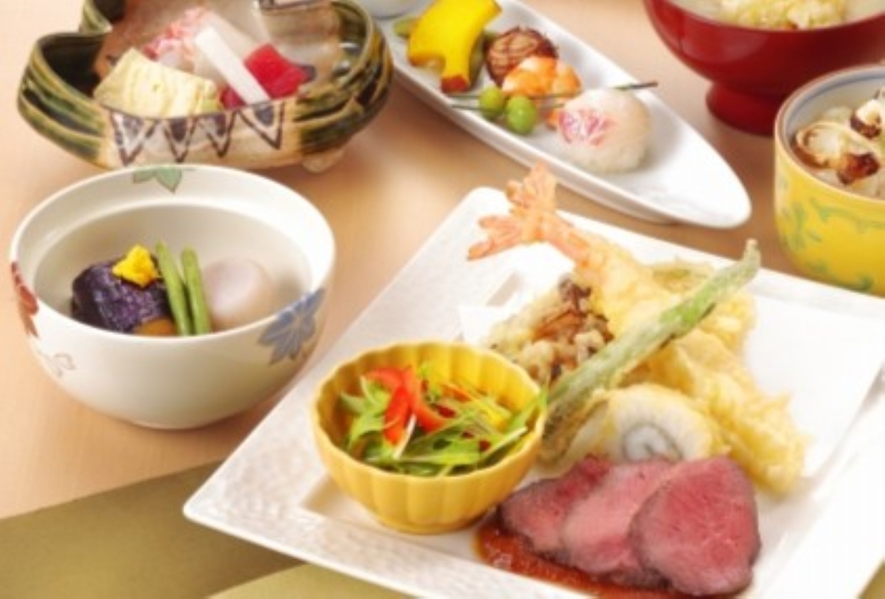 美濃吉 四条河原町店 - Restaurant Guide - TableCheck