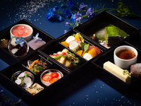 Five-tiered afternoon tea "KASANE: The Night Sky" (June to August)