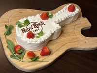 Anniversary plan（ギター型ケーキ付）