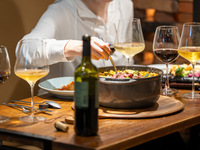 【シモキタコース】7000円（税込）当日のおまかせ料理と鮮度抜群のお刺身！飲み放題2時間付き