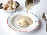 【晚餐主廚精選套餐】1道開胃菜、1道主菜、1道甜點，共4道菜，含1杯飲料