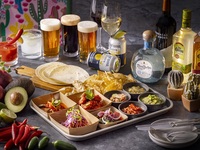 【July & August / Standard seat / Sun.-Thu.】 90 minutes free flow & special platter (2-14 people)