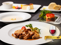 【Dinner】CROSS YARD Courseグラスワイン付き