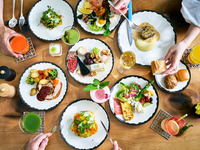 Weekend Brunch Buffet+ Sparkling wine Free Flow🥂