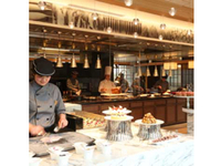 ＜メルマガ☆15%OFF＞【土日祝】飲み放題付きランチ！オープンキッチンからの出来立て料理が大人気！