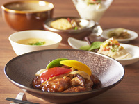 コラーゲンたっぷり！【ふかひれスープランチ】ワイン1杯＋食後コーヒー付き（休日）