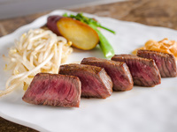 Carefully Selected Steak Course [Japanese Black Beef] Sirloin 200g
